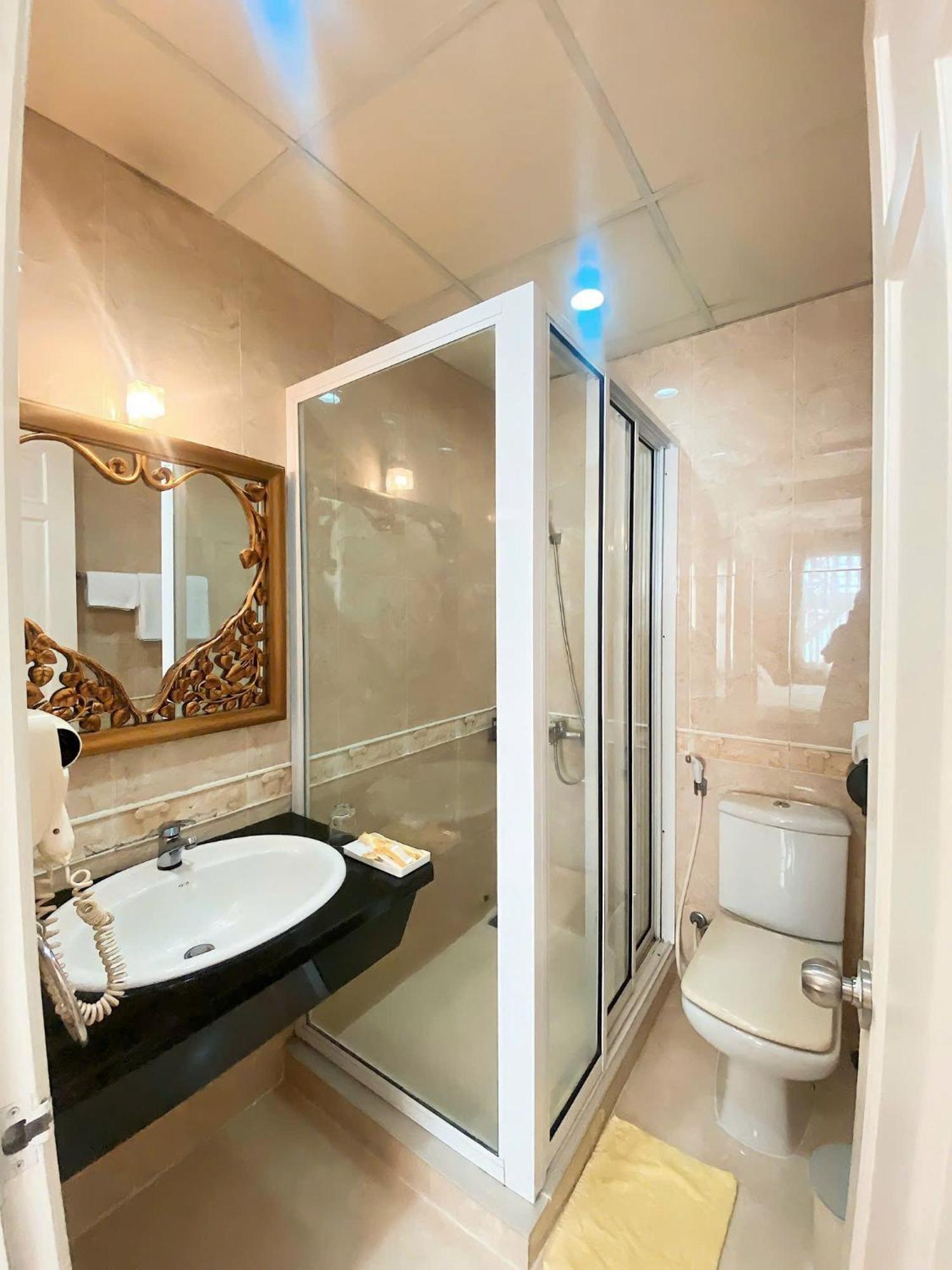 Hoang Thanh Thuy Airport Hotel 2 - Gan Am Thuc Dem Cho Hoang Hoa Tham Bandar Ho Chi Minh Luaran gambar