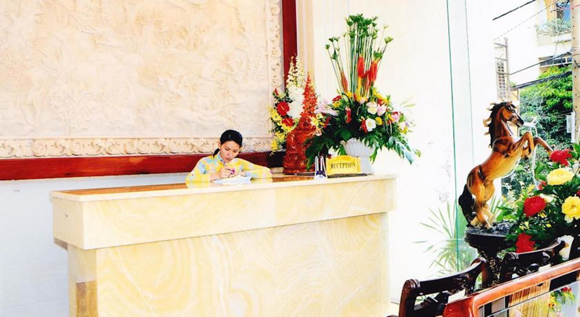 Hoang Thanh Thuy Airport Hotel 2 - Gan Am Thuc Dem Cho Hoang Hoa Tham Bandar Ho Chi Minh Luaran gambar